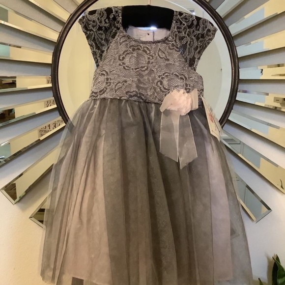 Mme Weathersby coat 4T - Picture 2 of 9